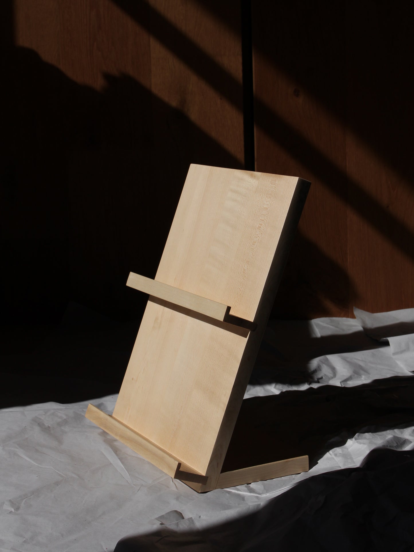 Kartenständer aus Massiv-Holz